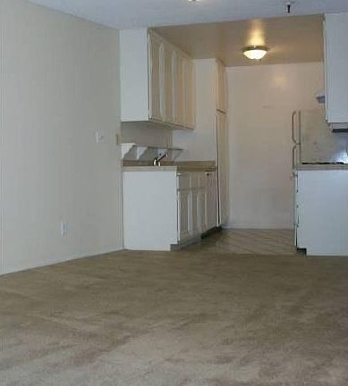3rd image of 565 Esplanade Unit 205
