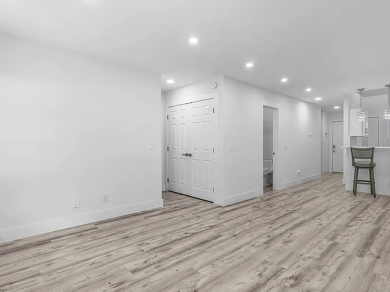 11903 Apache Ave #3 — Photo 18
