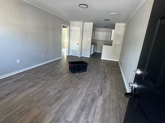 5th image of 207 Highland St APT 3