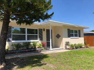 11419 118th Pl, Seminole, FL 33778