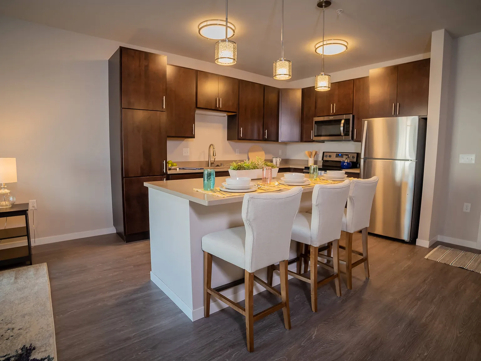One Glenn Place — Photo 2