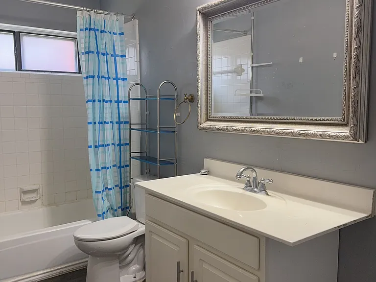 768 Pierre Ln — Photo 16