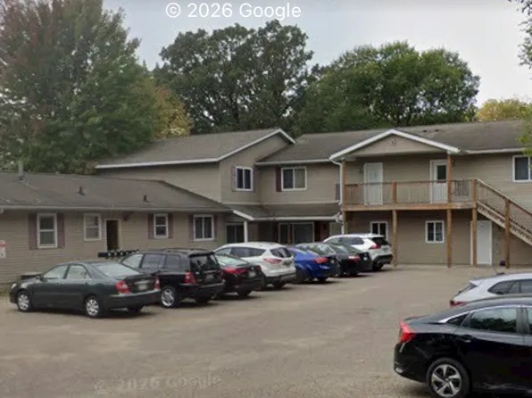 205 17th Ave W APT B, Menomonie, WI 54751