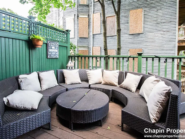 Cypress St — Photo 33