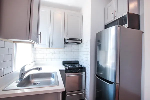 Rented by REAL New York | media 16