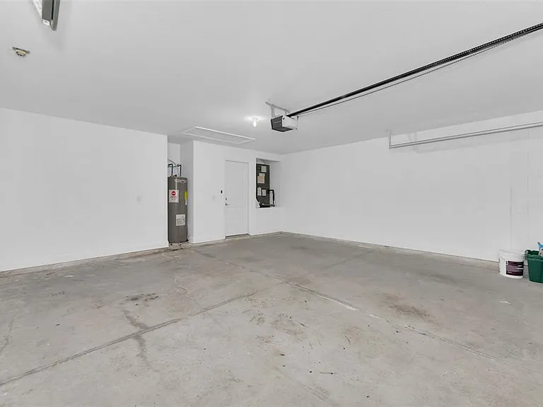 1206 Beechdale Ct — Photo 18