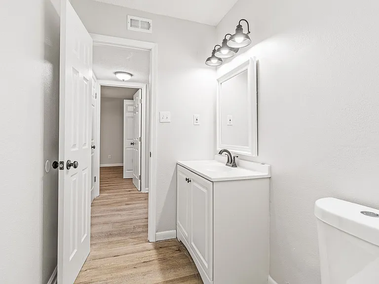 6665 Magnolia St — Photo 19
