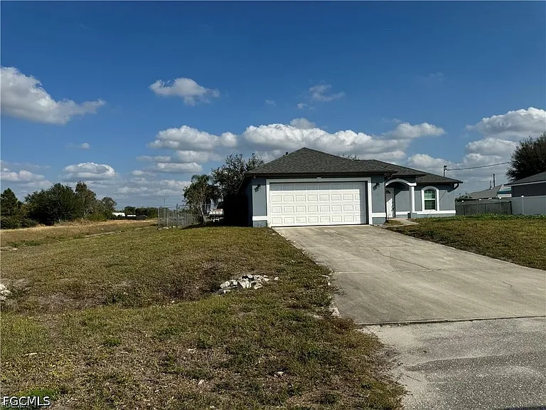 4701 Connie Ave S — Photo 2