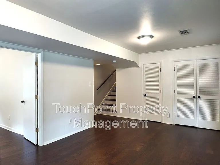 5812 Donegal Dr — Photo 11