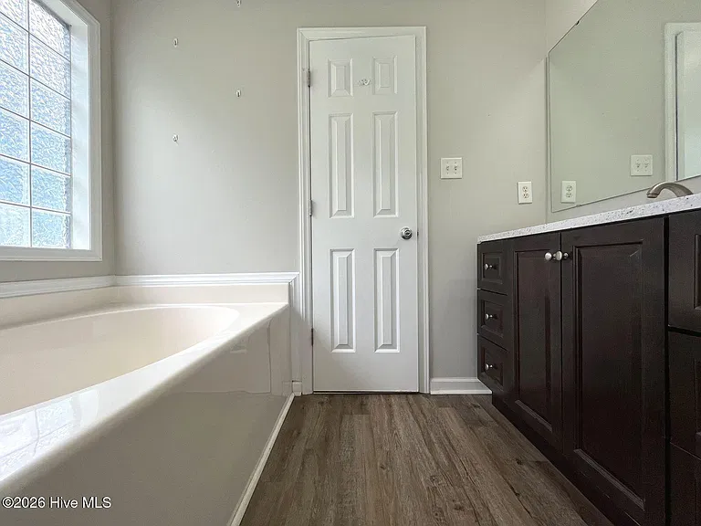 477 Northwoods Dr — Photo 14