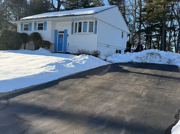 40 Sheridan Rd, Marlborough, MA 01752