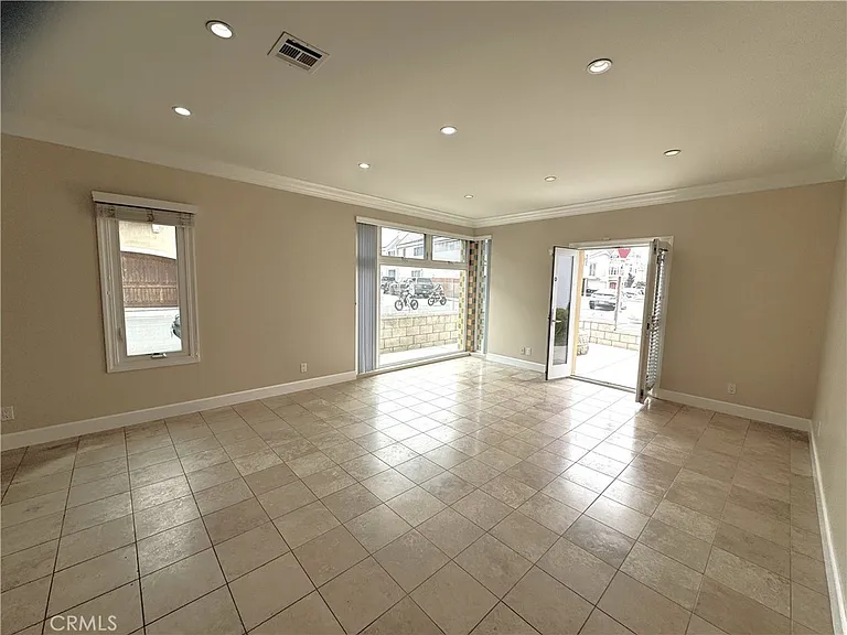 4510A Seashore Dr — Photo 5