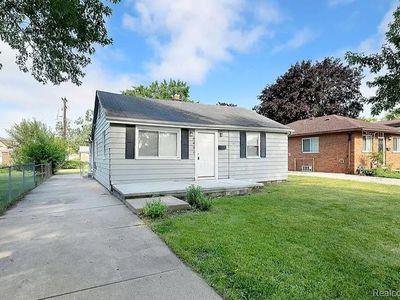 6431 Centralia St, Dearborn Heights, MI, 48127
