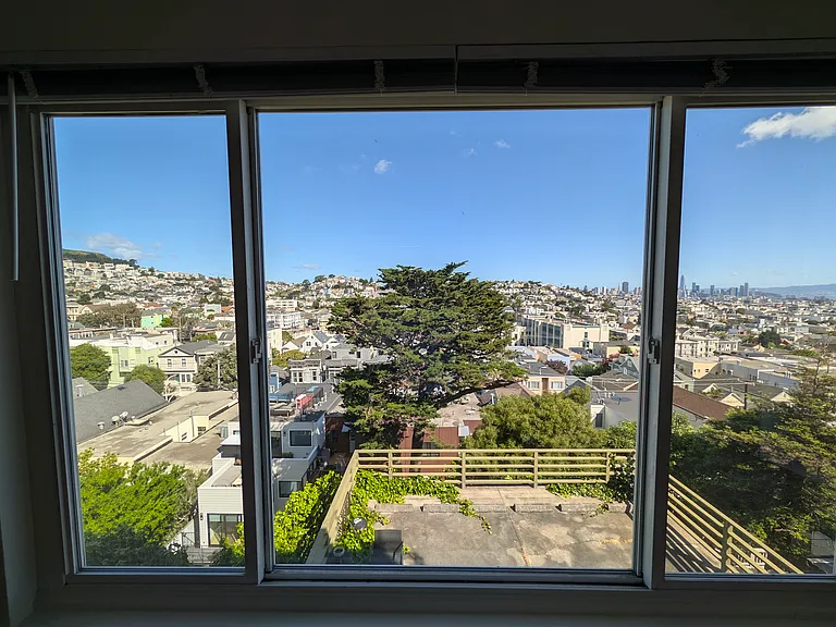 4150 Cesar Chavez St #1 — Photo 2