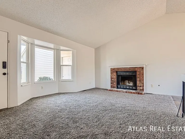 7790 Belford Dr — Photo 3