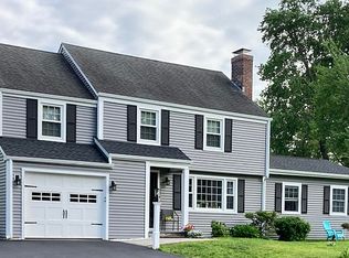 3 Rumford St, West Hartford, CT 06107