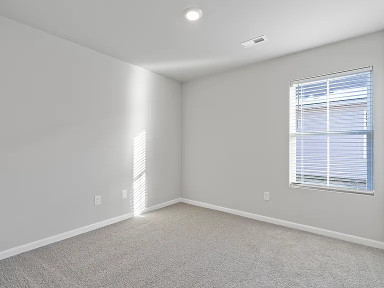 4020 Ryan Dr — Photo 10