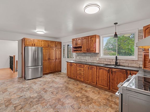 3rd image of 1312 Avenue R