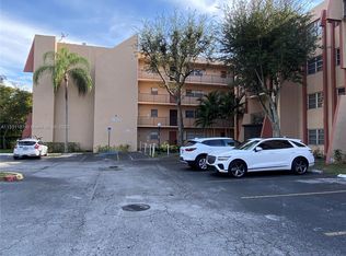 13715 Kendale Lakes Cir #A-206, Miami, FL 33183