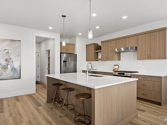6th image of this home