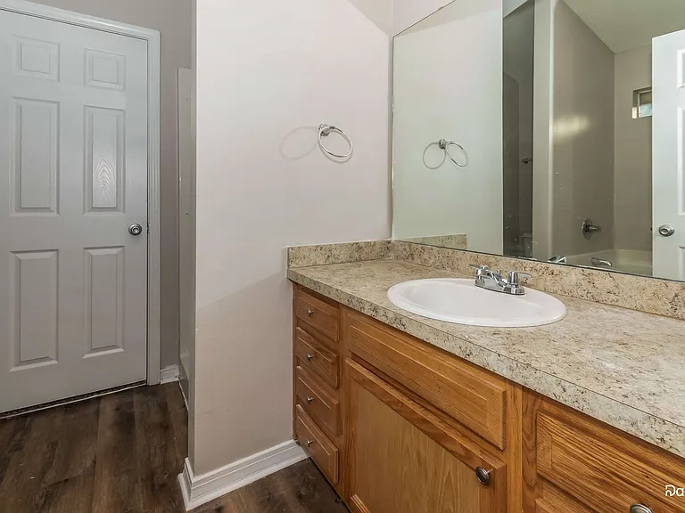 6401 Sarahs View Ct — Photo 12