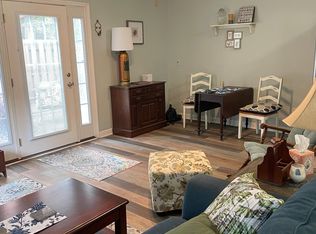 1548 Traywick Ave, Johns Island, SC 29455