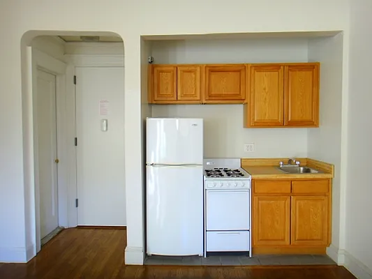 Rented by Balass Ralph, LREB | media 56