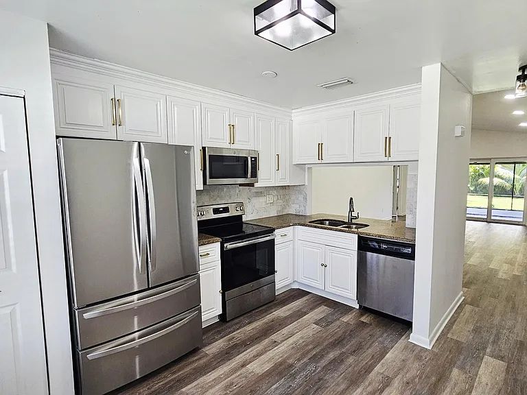 5381 Gene Cir — Photo 11