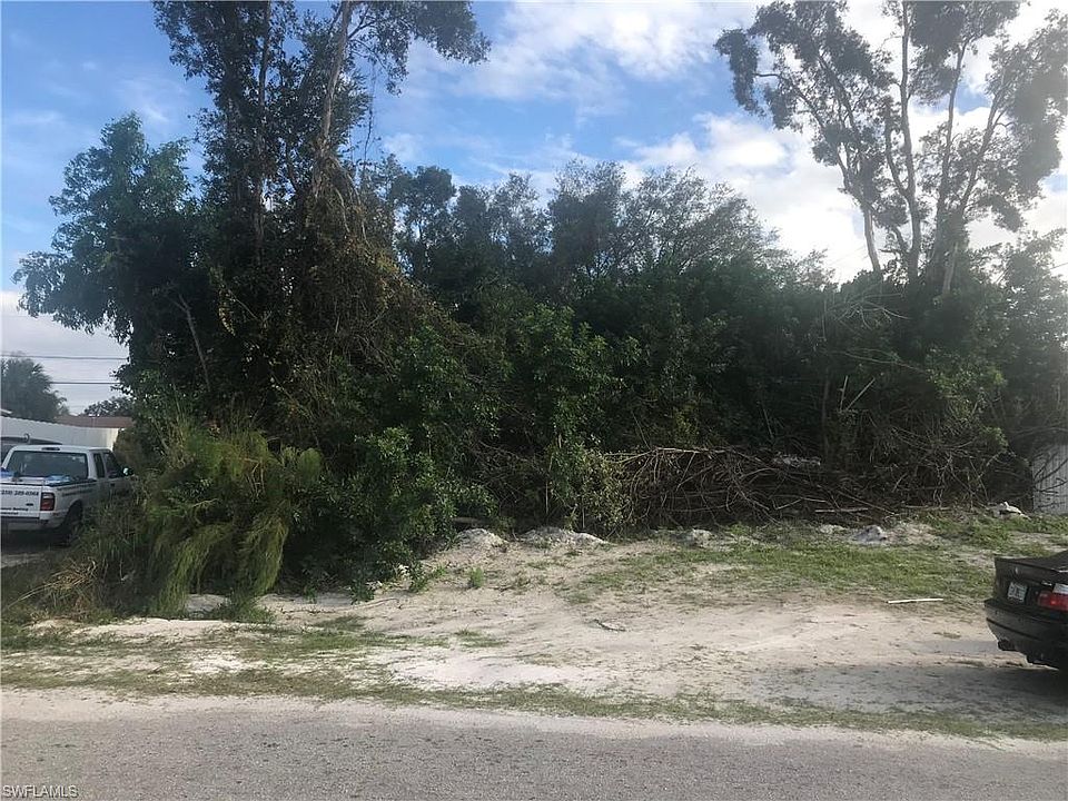 2nd image of 7360 Carrier Rd