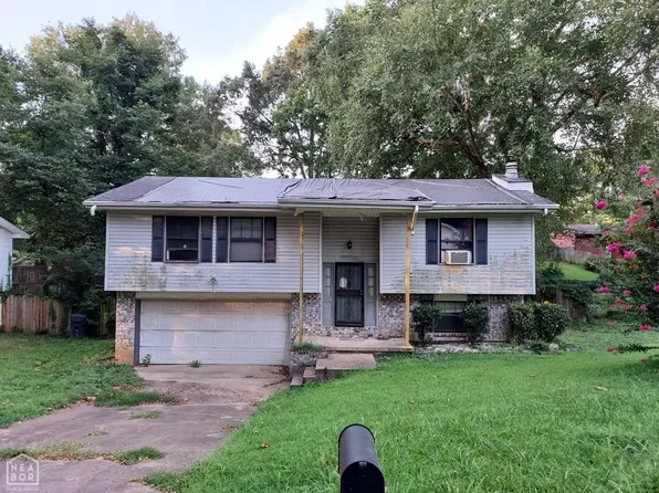 2005 Bunker Hill Rd, Jonesboro, AR 72401