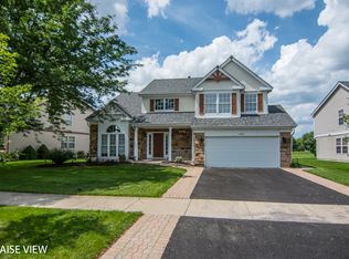 3560 Gatewood Ln, Aurora, IL 60504