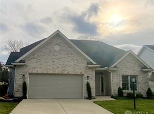 125 Cobblestone Ln, Springboro, OH 45066