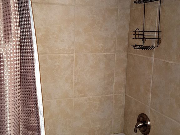 4th image of 406 Brownstone Dr