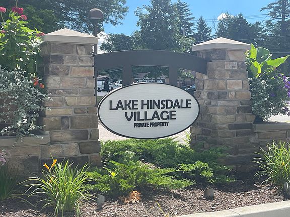 2nd image of 601 Lake Hinsdale Dr APT 309
