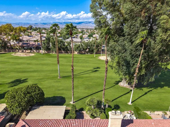 77620 Woodhaven Dr N, Palm Desert, CA 92211
