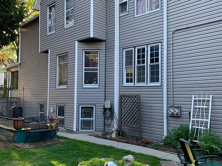 Side view of two flat