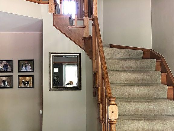 2-story Foyer