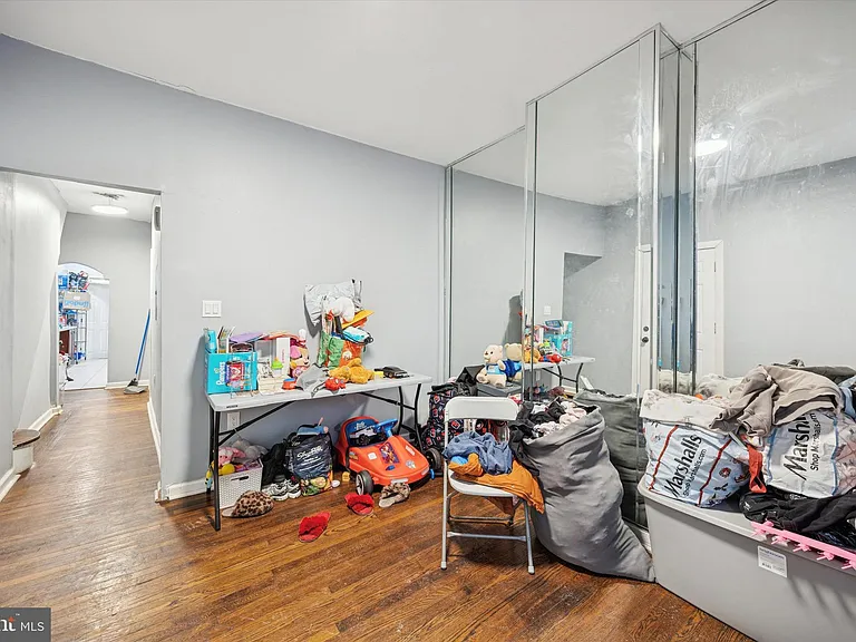 4928 W Thompson St #1 — Photo 6