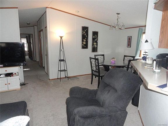 4th image of 854 Birchwood Ave