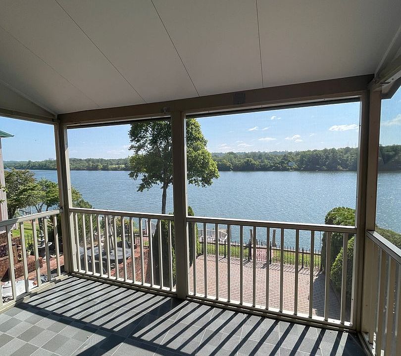 1st image of 3166 Waterfront Dr #1