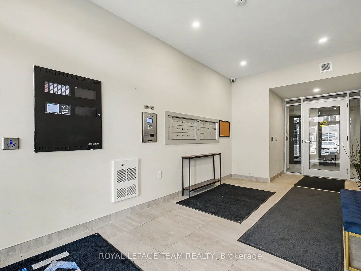 Studio, $1,725 — Photo 4