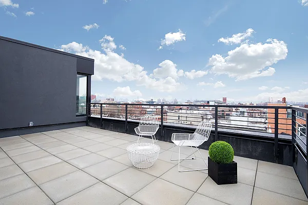 Sold by Compass | media 14