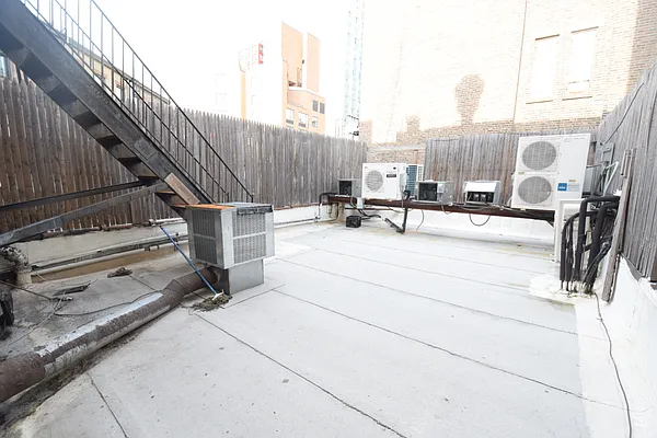 Rented by Douglas Elliman | media 27