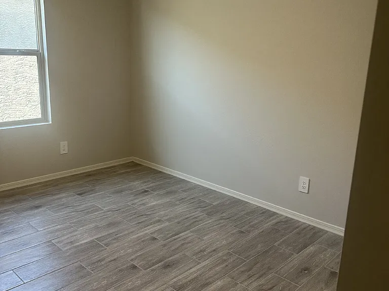 4730 N 193rd Dr — Photo 12