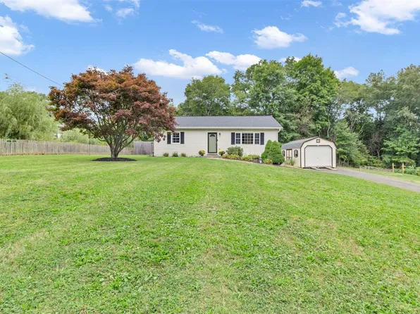 15 Countryman Lane, Wallkill, NY 12589