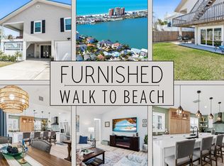 17729 1st St E, Redington Shores, FL 33708