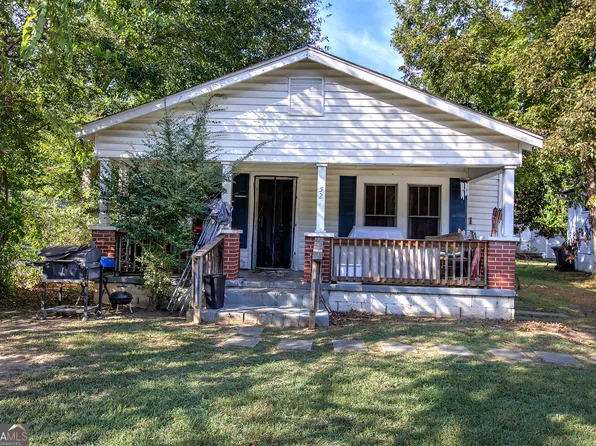 527 W 11th St NE, Rome, GA 30165