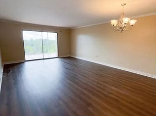1824 Saint 8j Julian Pl, Columbia, SC 29204