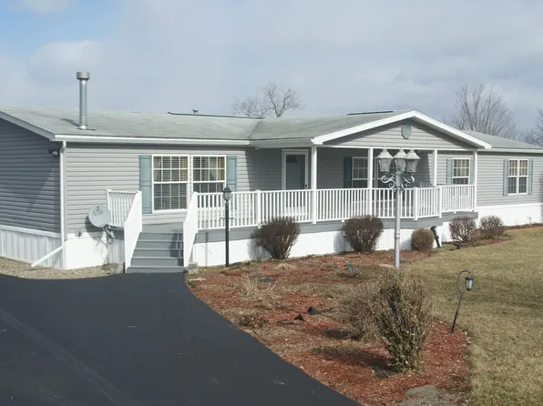 32 Chambers St, Dundee, NY 14837