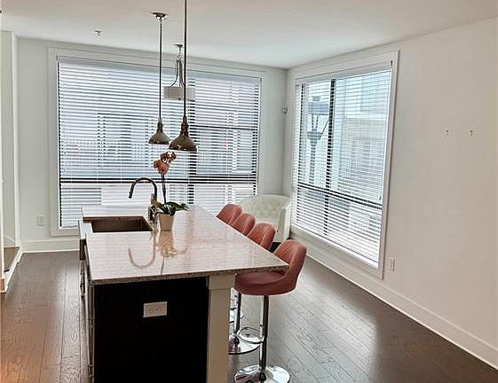 5th image of 61 Moda Ln